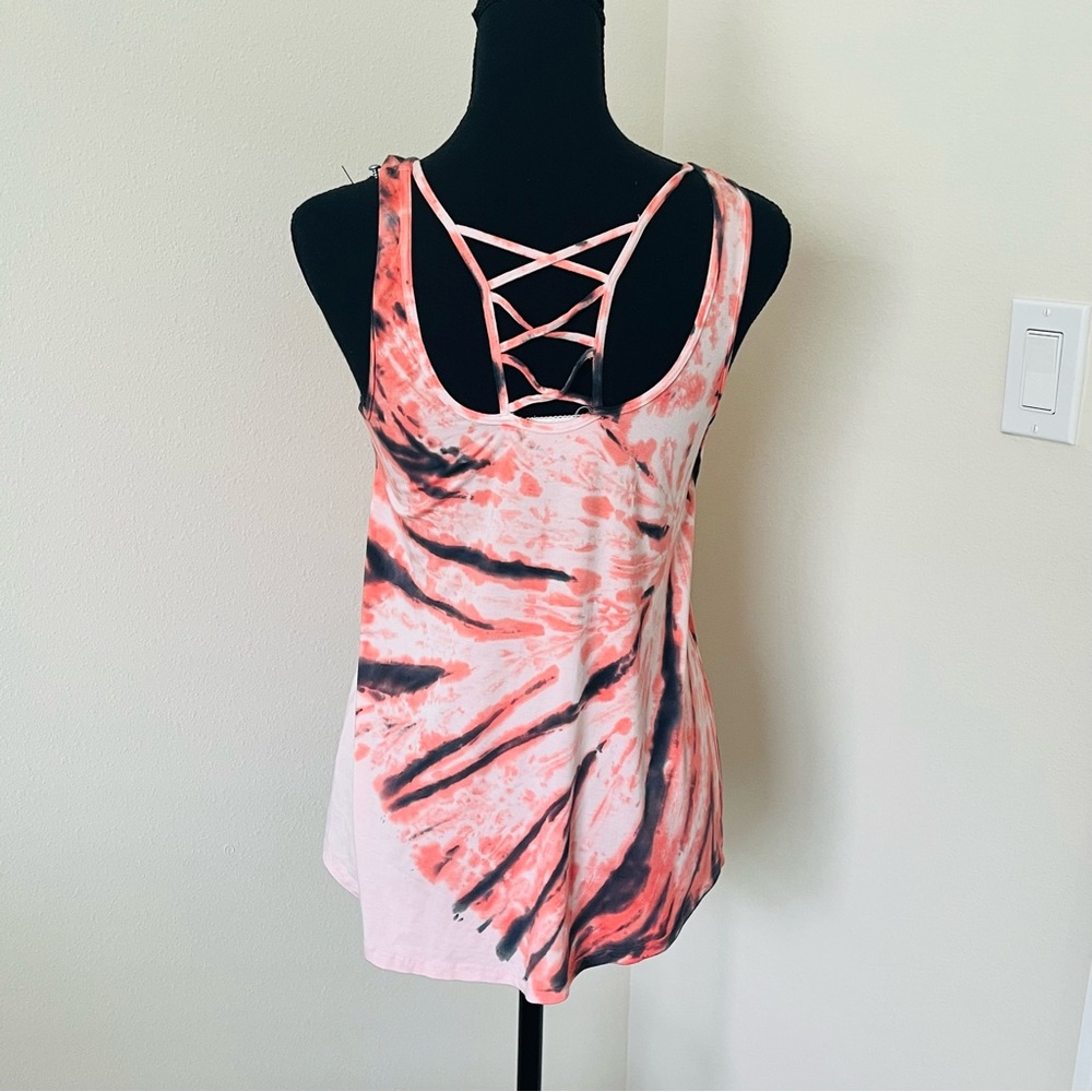 Green Dragon Tie Dye Tank Top - Picture 2 of 11